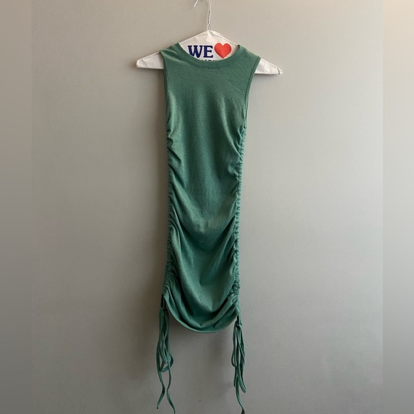 🖤 GREEN SIDE ROUCHED DRESS SIZE S 🖤 - Picture 2 of 2